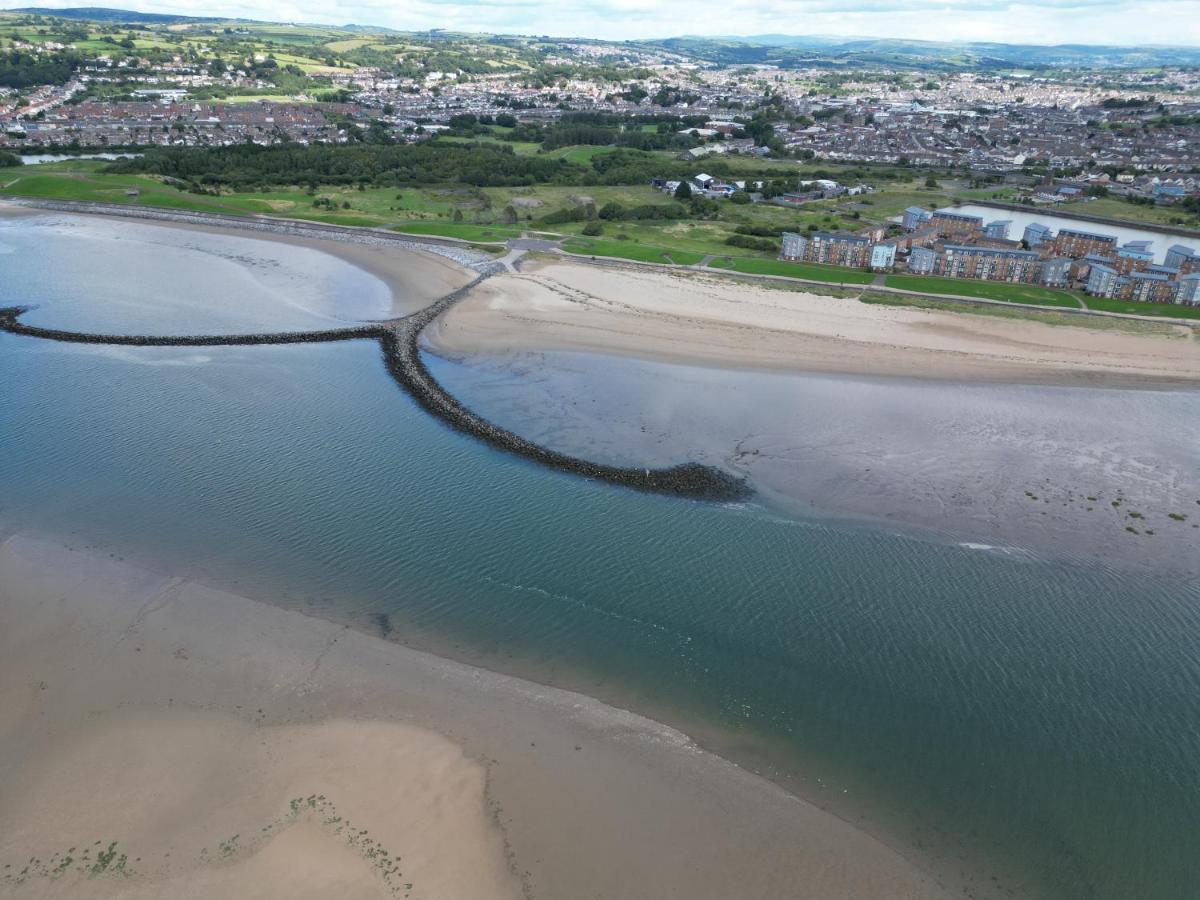 Coastal Retreat In Carmarthenshire Villa Llanelli Bagian luar foto